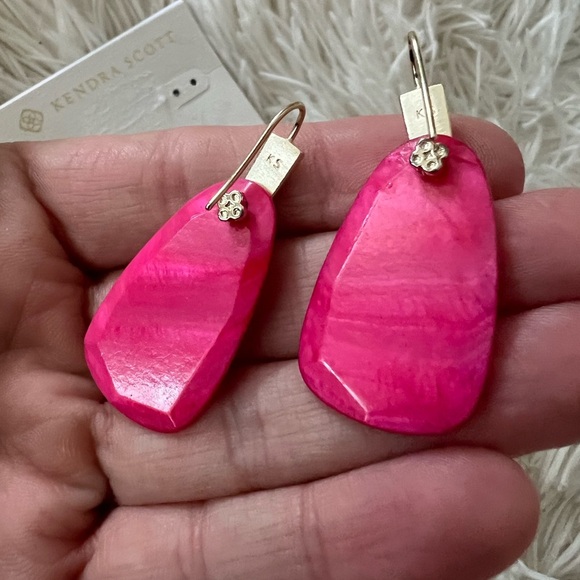 Kendra Scott Marty Earrings Pink - Mother of Pearl - Picture 2 of 7